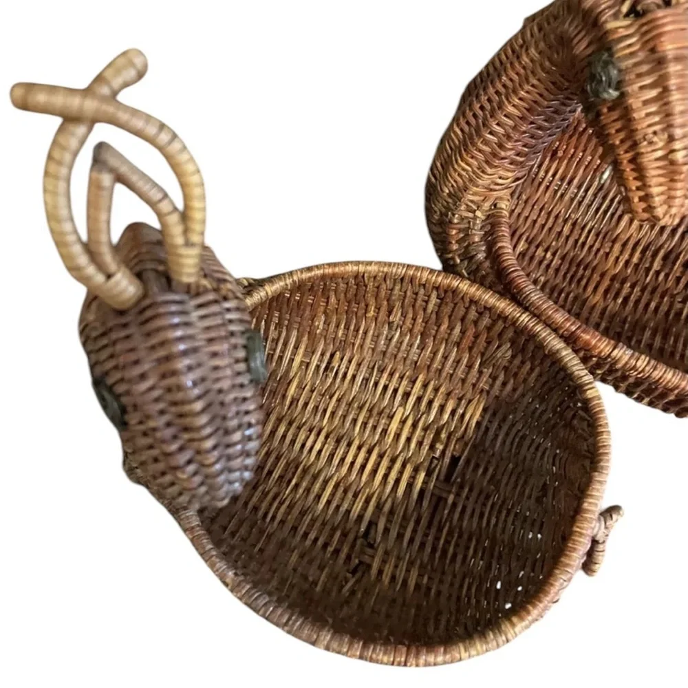 Vintage Nesting Deer Baskets(2) Brown Wicker Reindeer Rattan Planter Weave Woven